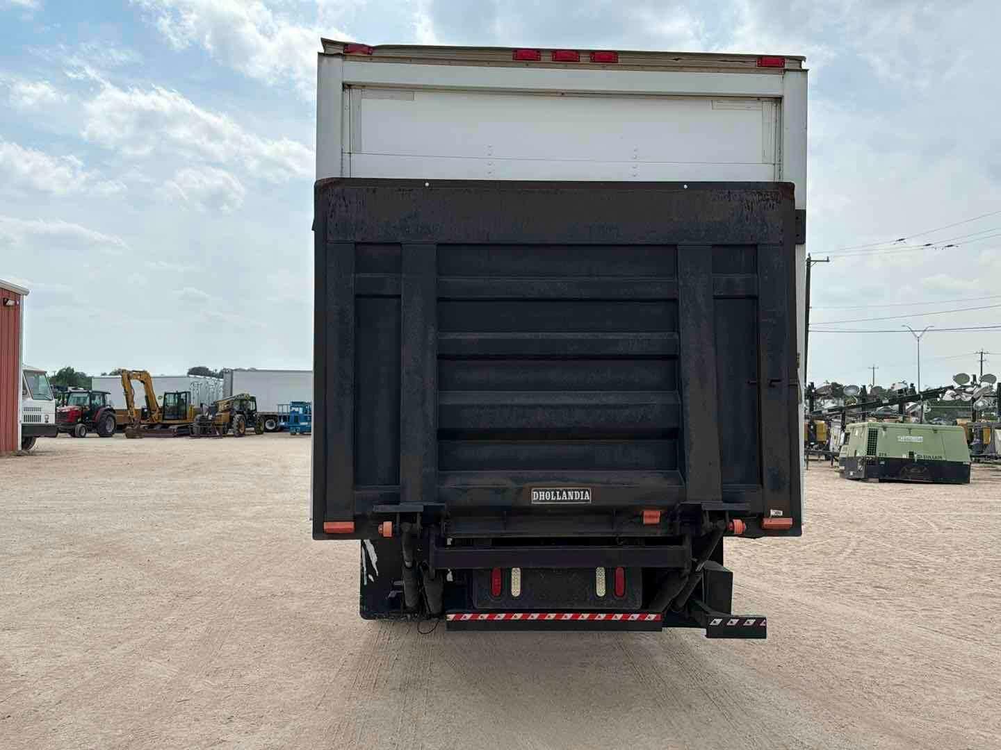 2019 KENWORTH T3 SERIES
