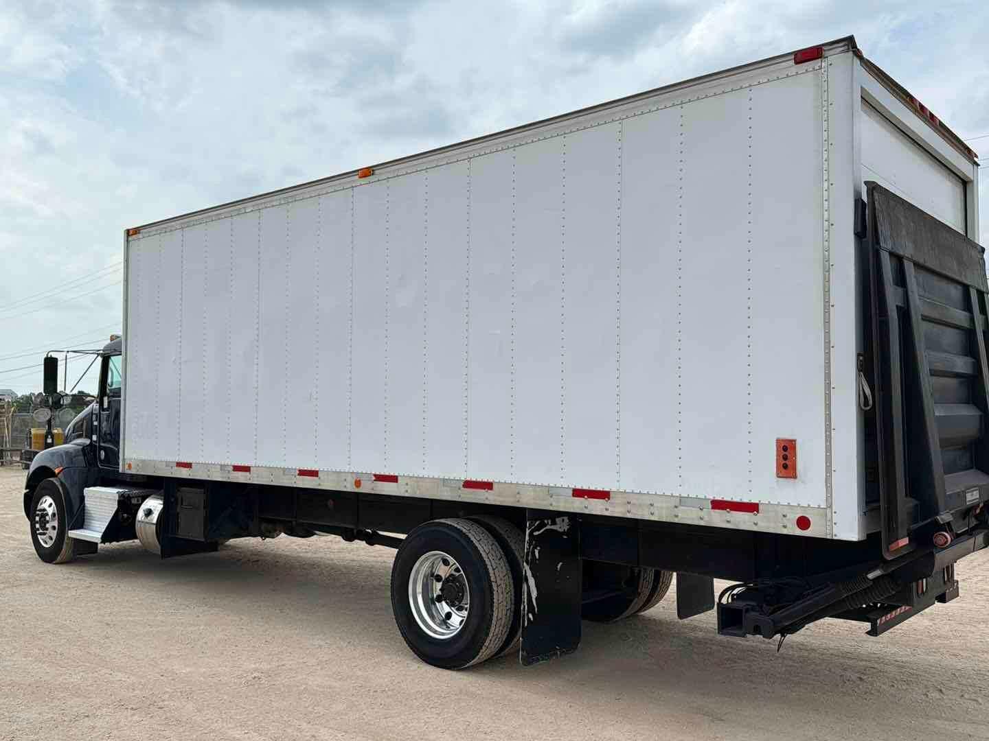 2019 KENWORTH T3 SERIES