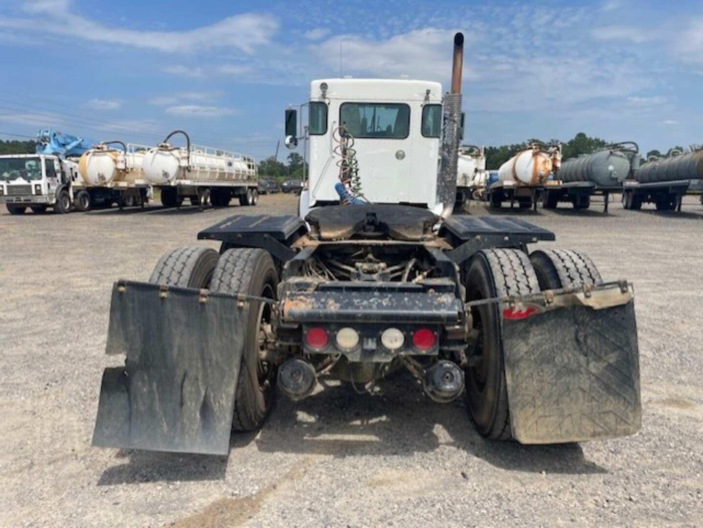 2020 KENWORTH T800 DAYCAB
