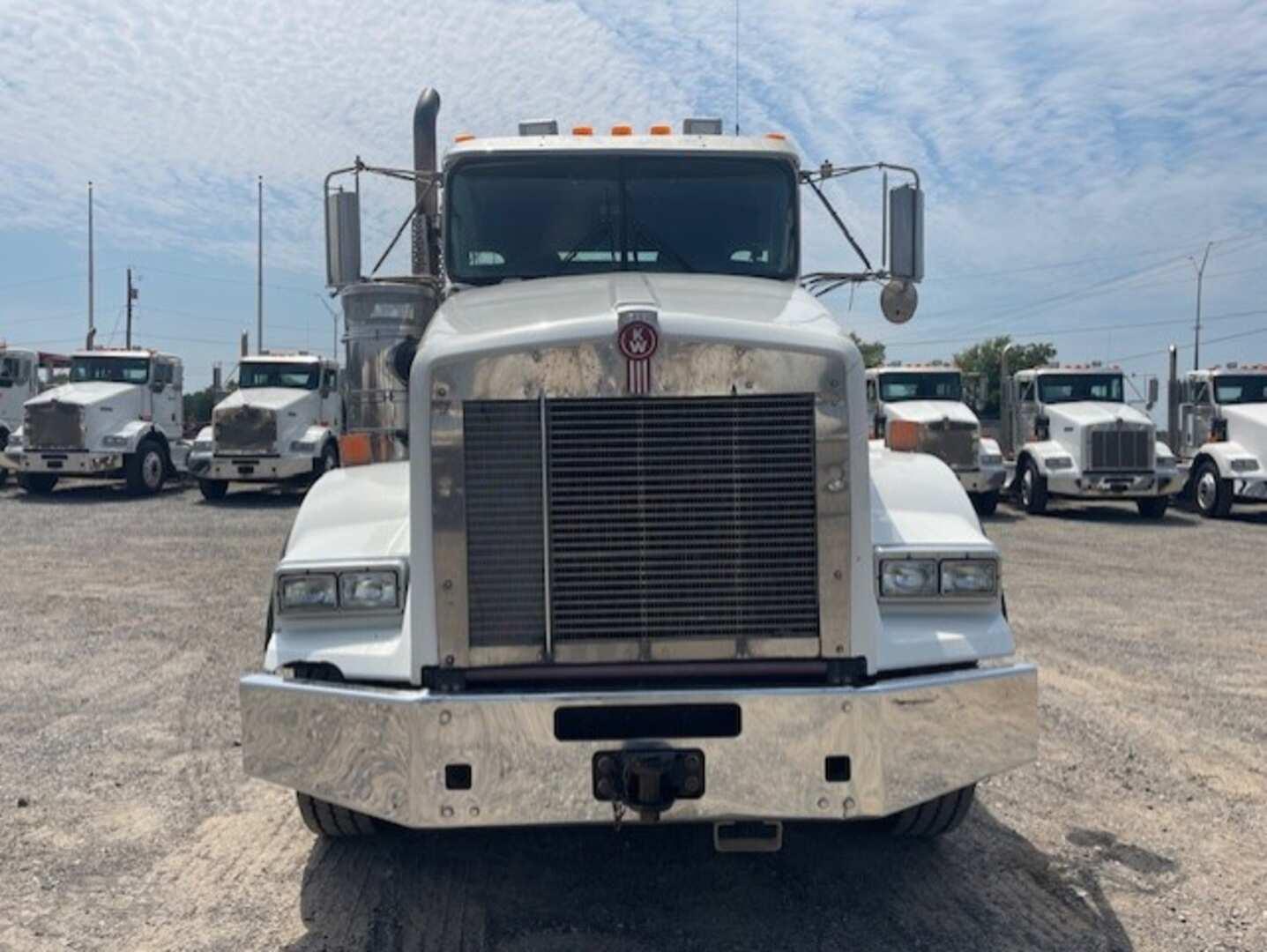 2020 KENWORTH T800 DAYCAB