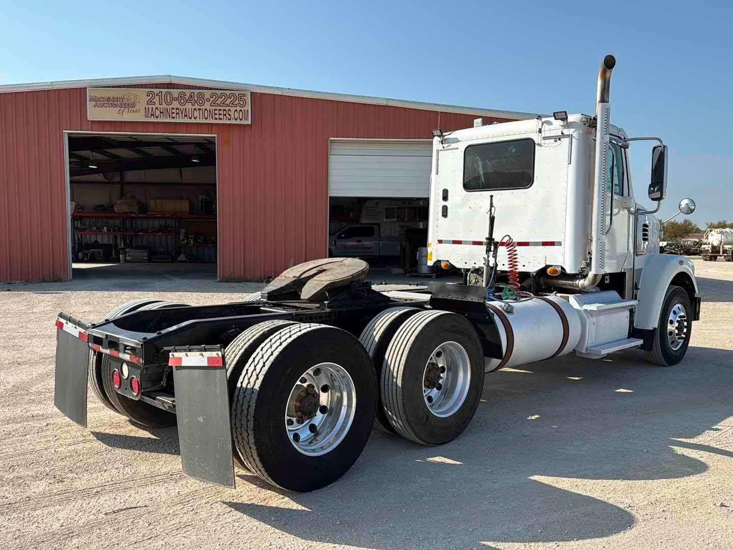 2014 FREIGHTLINER CASCADIA