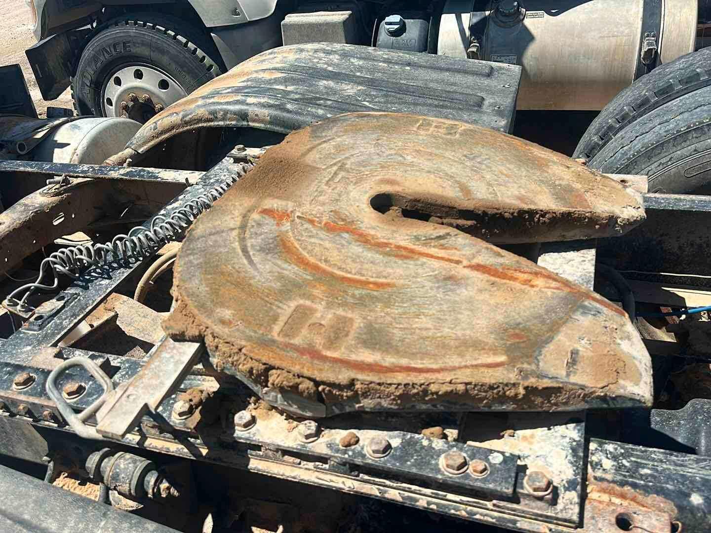 2013 FREIGHTLINER CASCADIA(INOPERABLE)