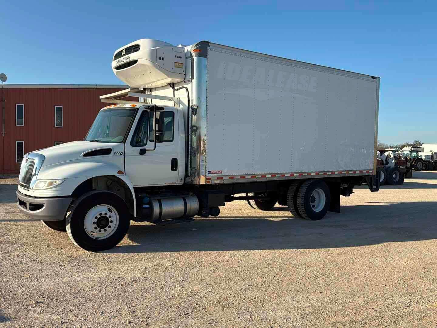 2017 INTERNATIONAL MA025