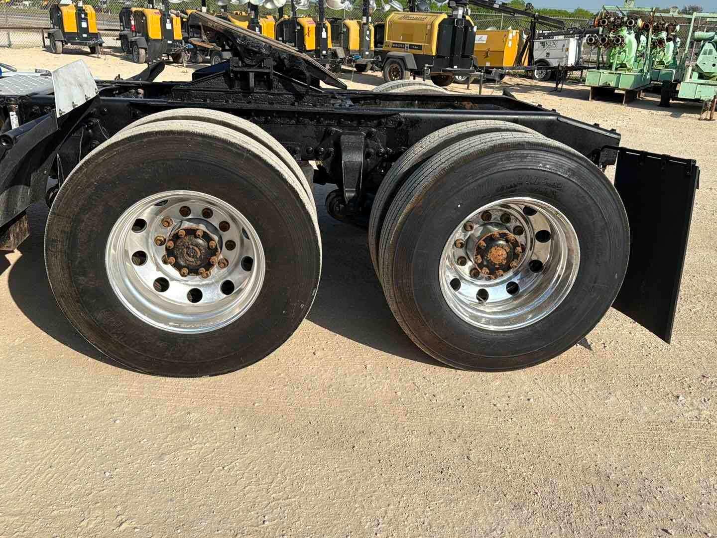 2014 FREIGHTLINER CASCADIA
