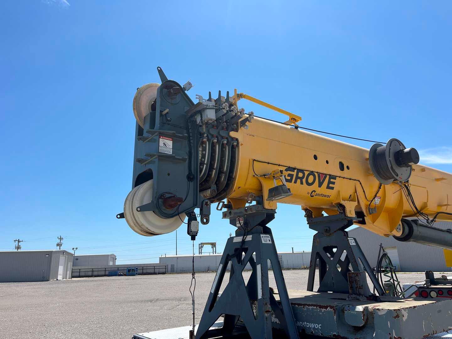 2011 GROVE TMS900E TRUCK CRANE