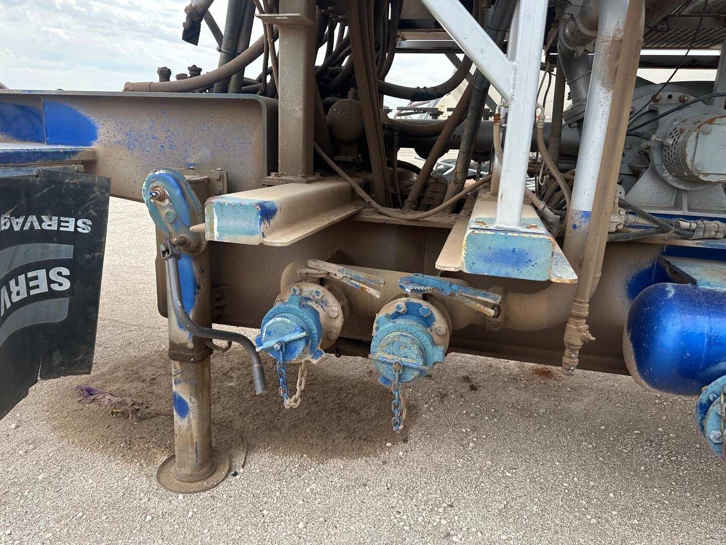 2011 MERTZ MANUFACTURING OILFIELD TRAILER