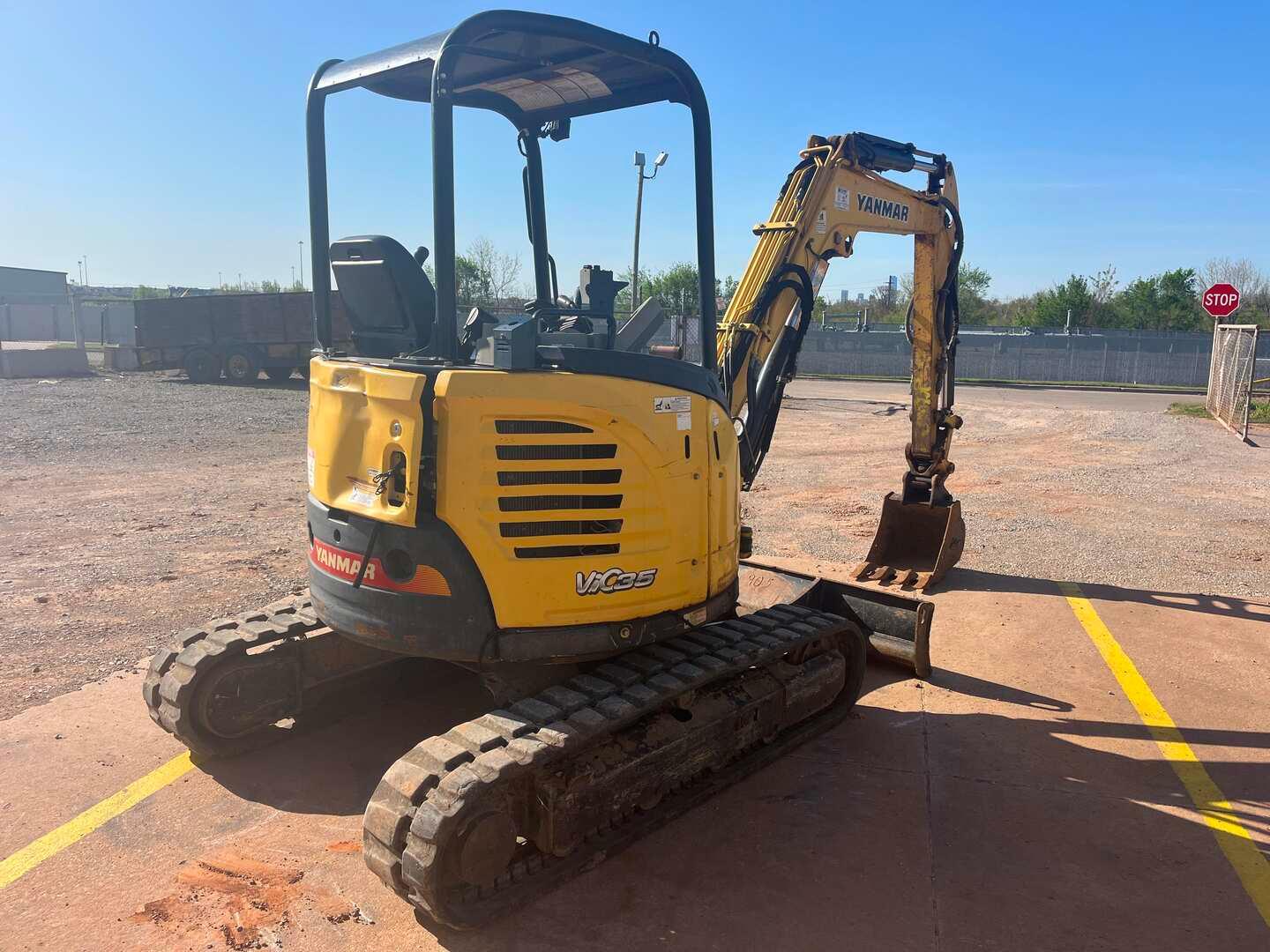 YANMAR VIO35-6A MINI EXCAVATOR