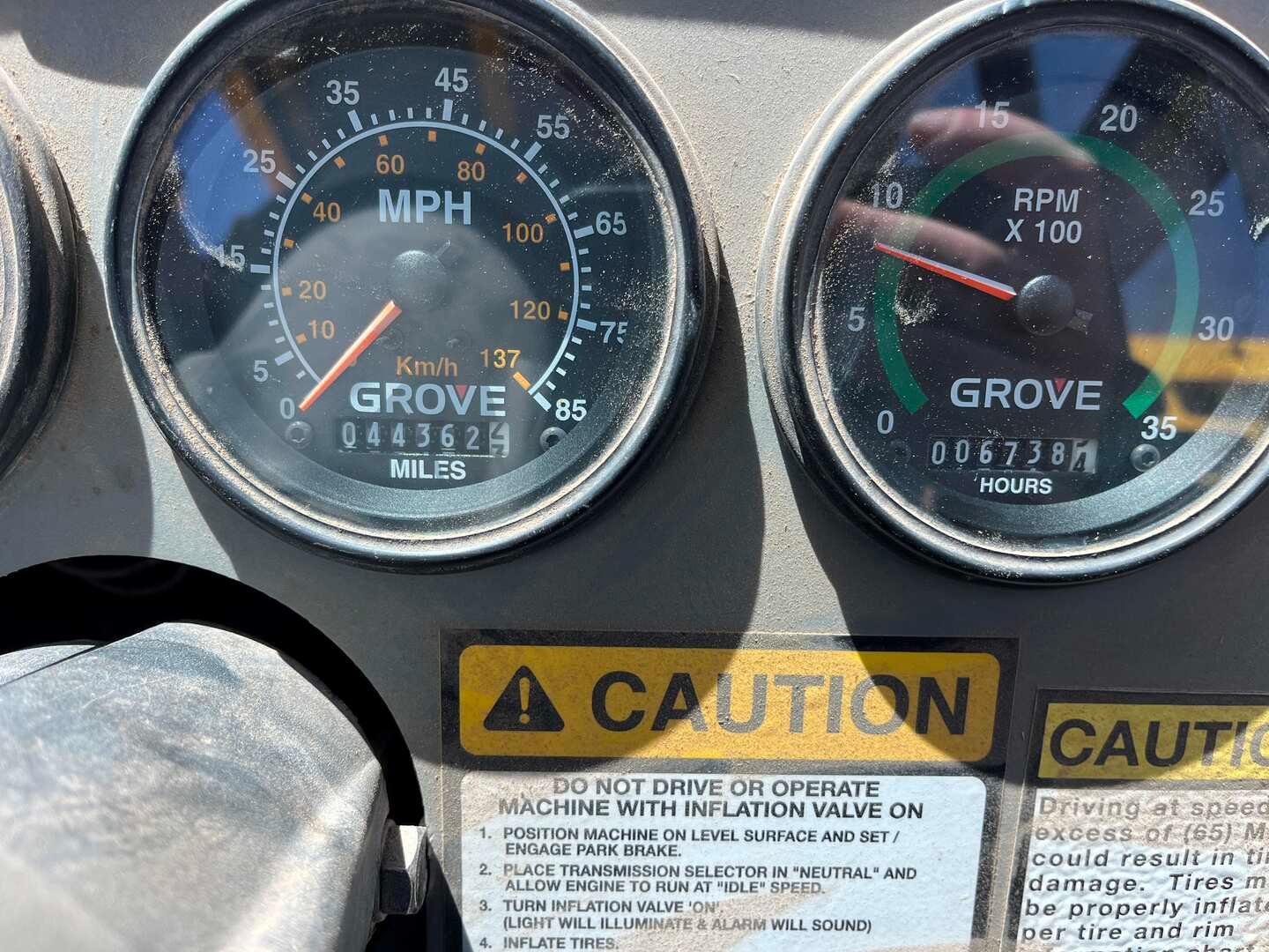 2011 GROVE TMS900E TRUCK CRANE