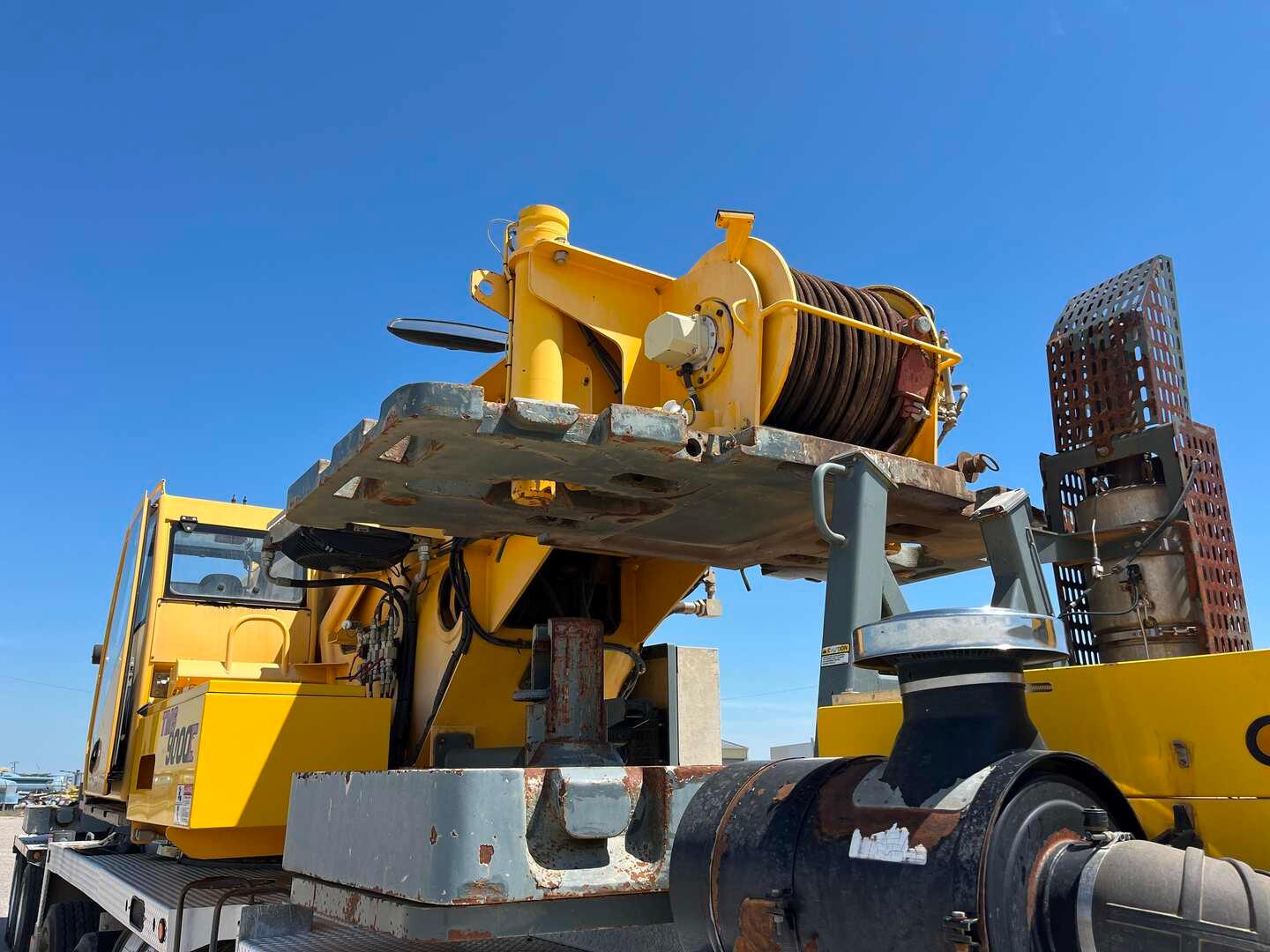2011 GROVE TMS900E TRUCK CRANE