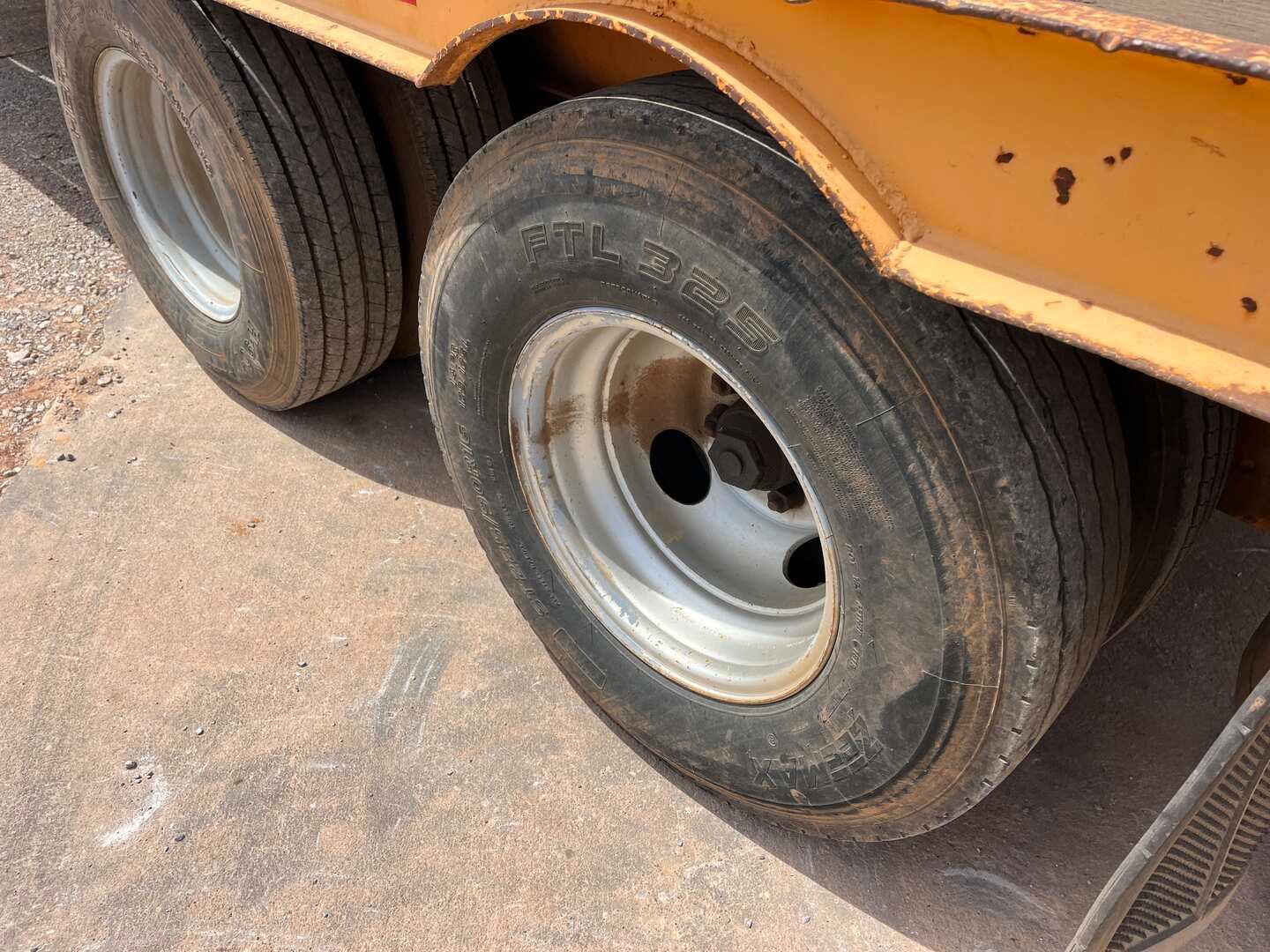 1997 TBD FLAT BED