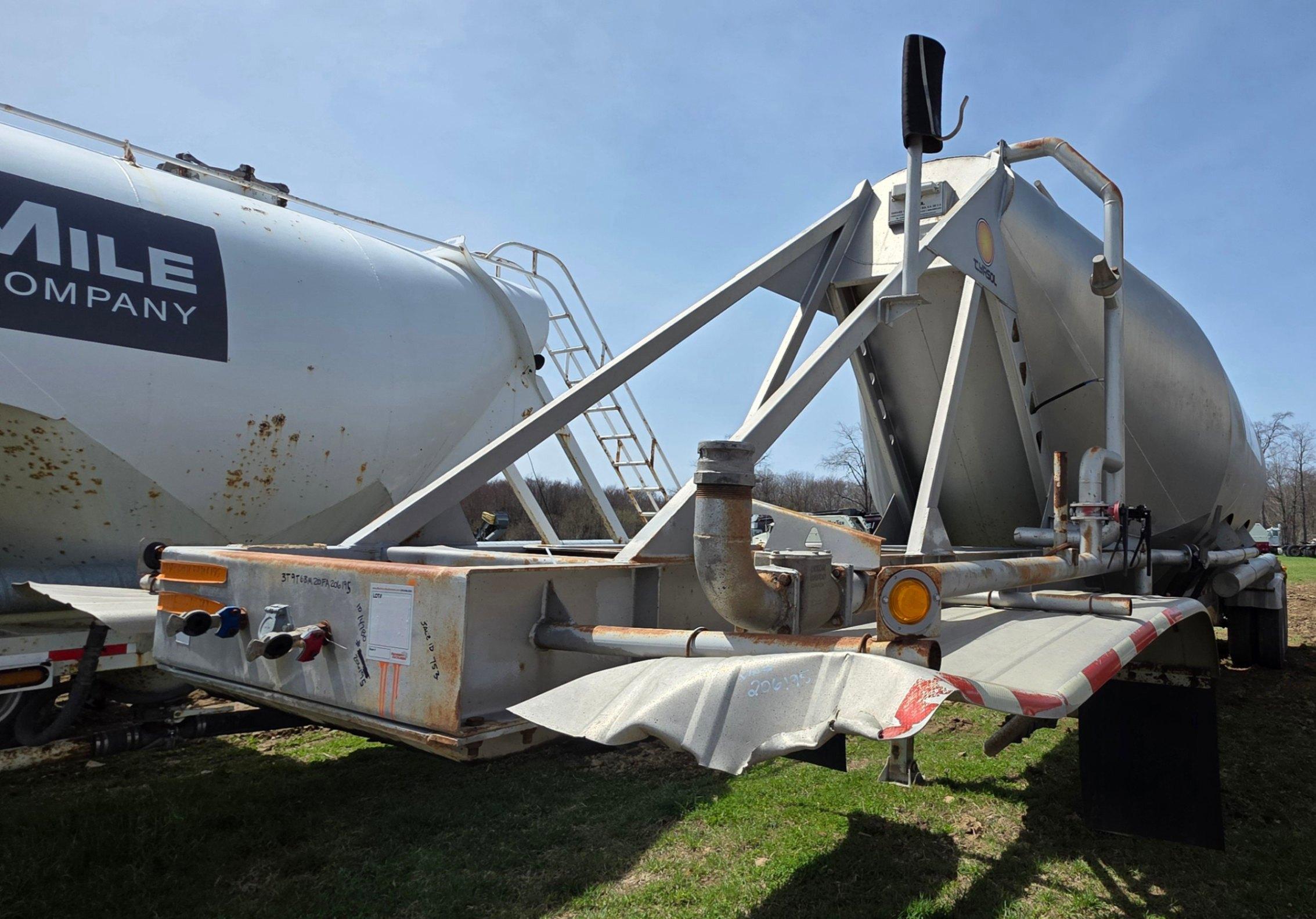2015 TYRSOL PNEUMATIC TRAILER
