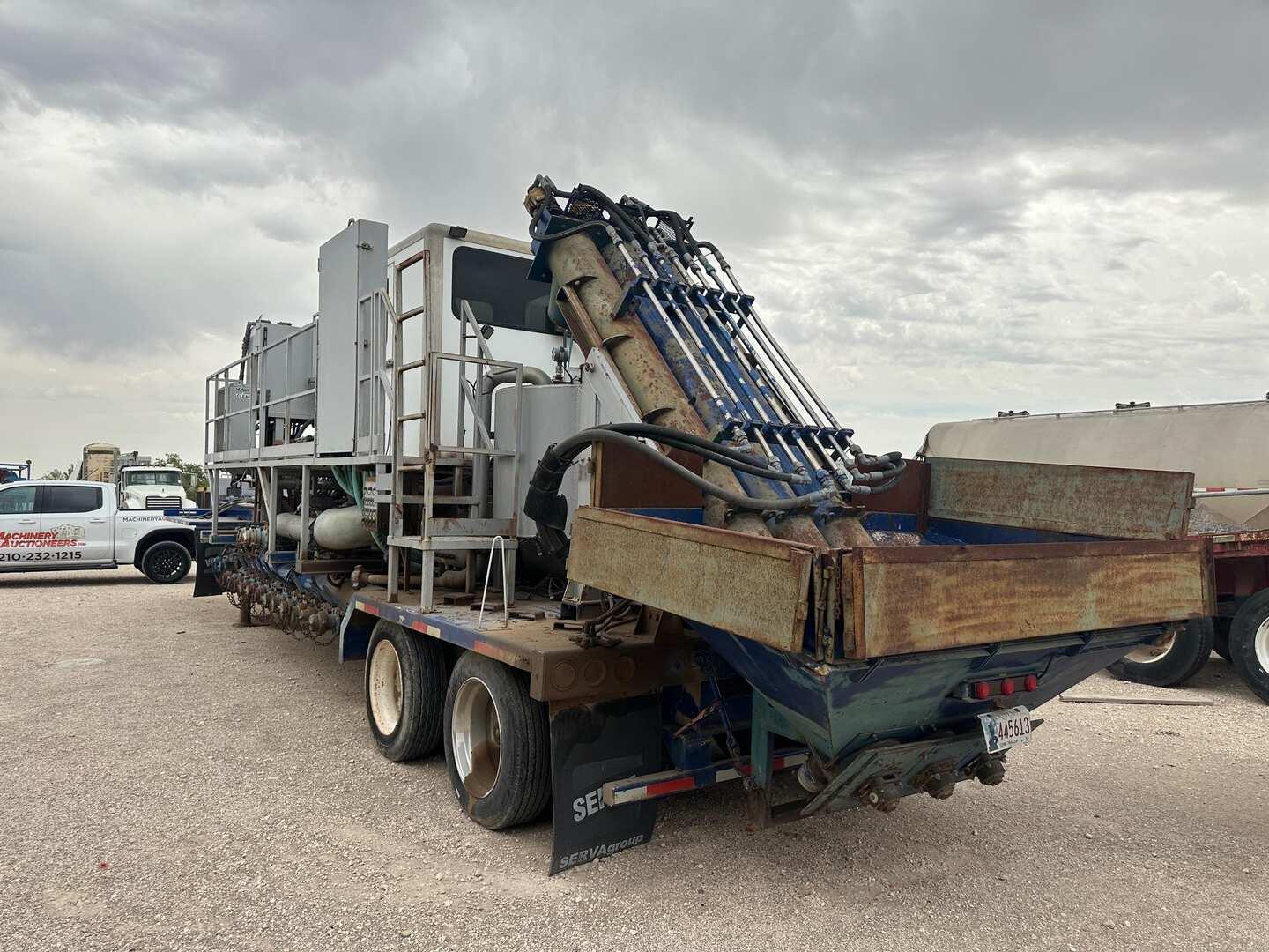 2011 MERTZ MANUFACTURING OILFIELD TRAILER