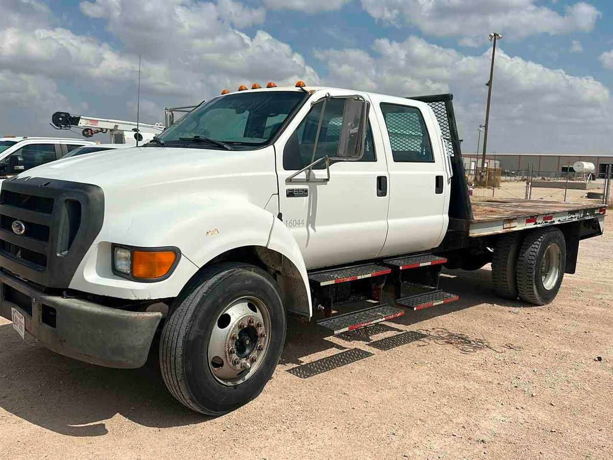 2004 FORD F-650 FLATBED