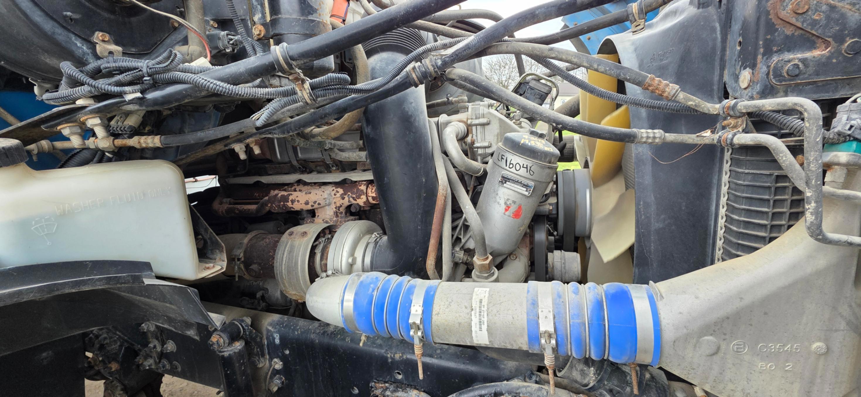 2006 STERLING LT9500 SERIES CHEMICAL TRANSPORT TRUCK