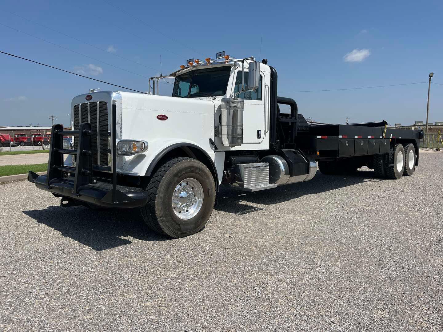 2013 PETERBILT 389K OILFIELD BED TRUCK