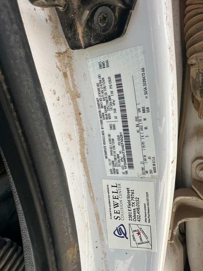 2017 FORD F-550 (INOPERABLE)