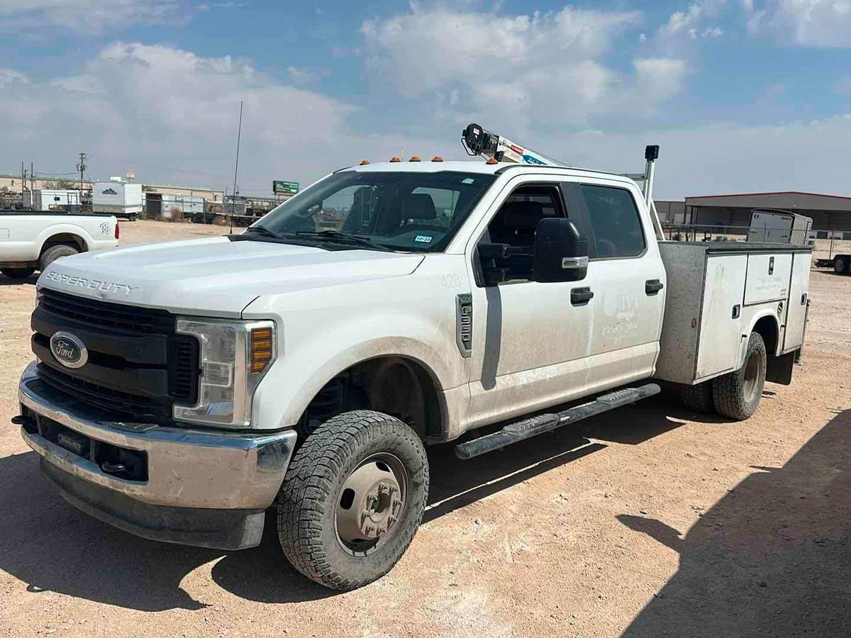 2019 FORD F-350 SERVICE TRUCK(INOPERABLE)