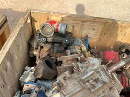 PALLET OF MISC MUNCIE PUMPS AND HYDRAULIC PUMP PARTS