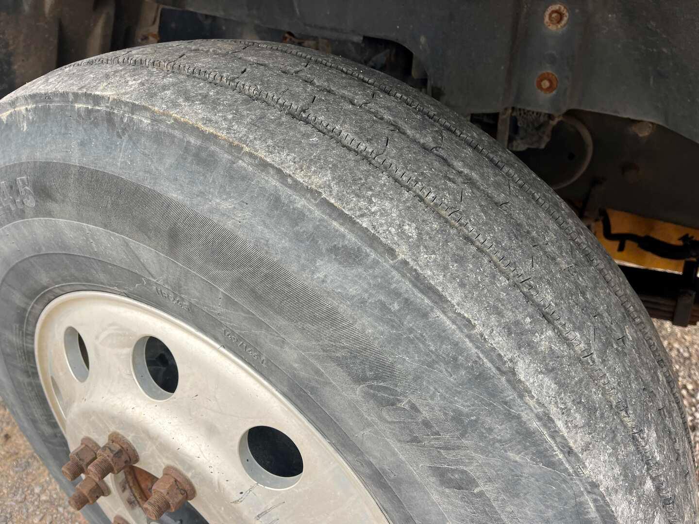 2016 CATERPILLAR CT660