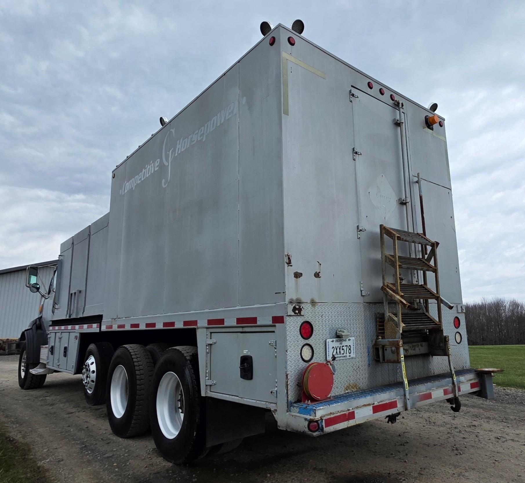 2006 STERLING LT9500 SERIES CHEMICAL TRANSPORT TRUCK