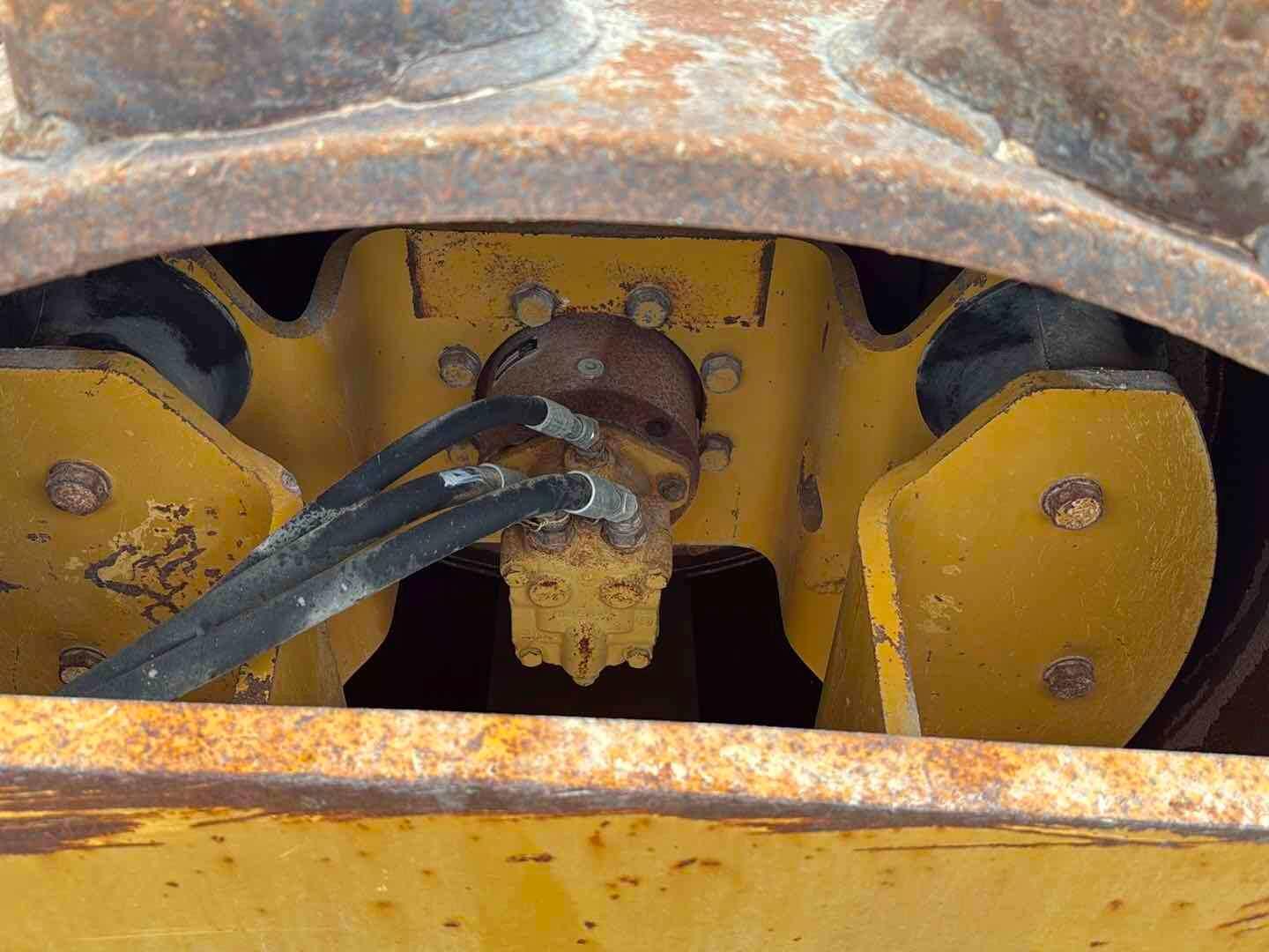 2004 CAT CP433E PADFOOT ROLLER
