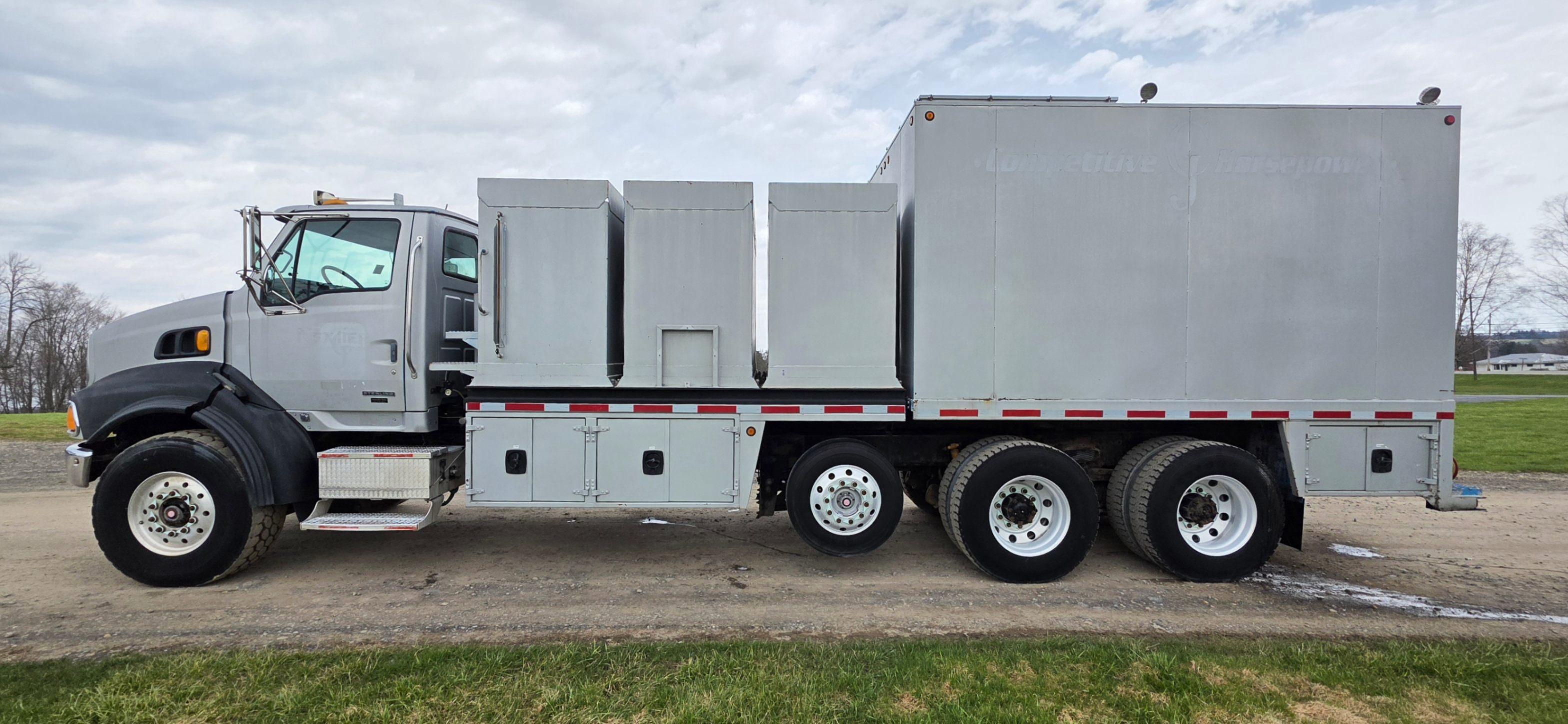 2006 STERLING LT9500 SERIES CHEMICAL TRANSPORT TRUCK