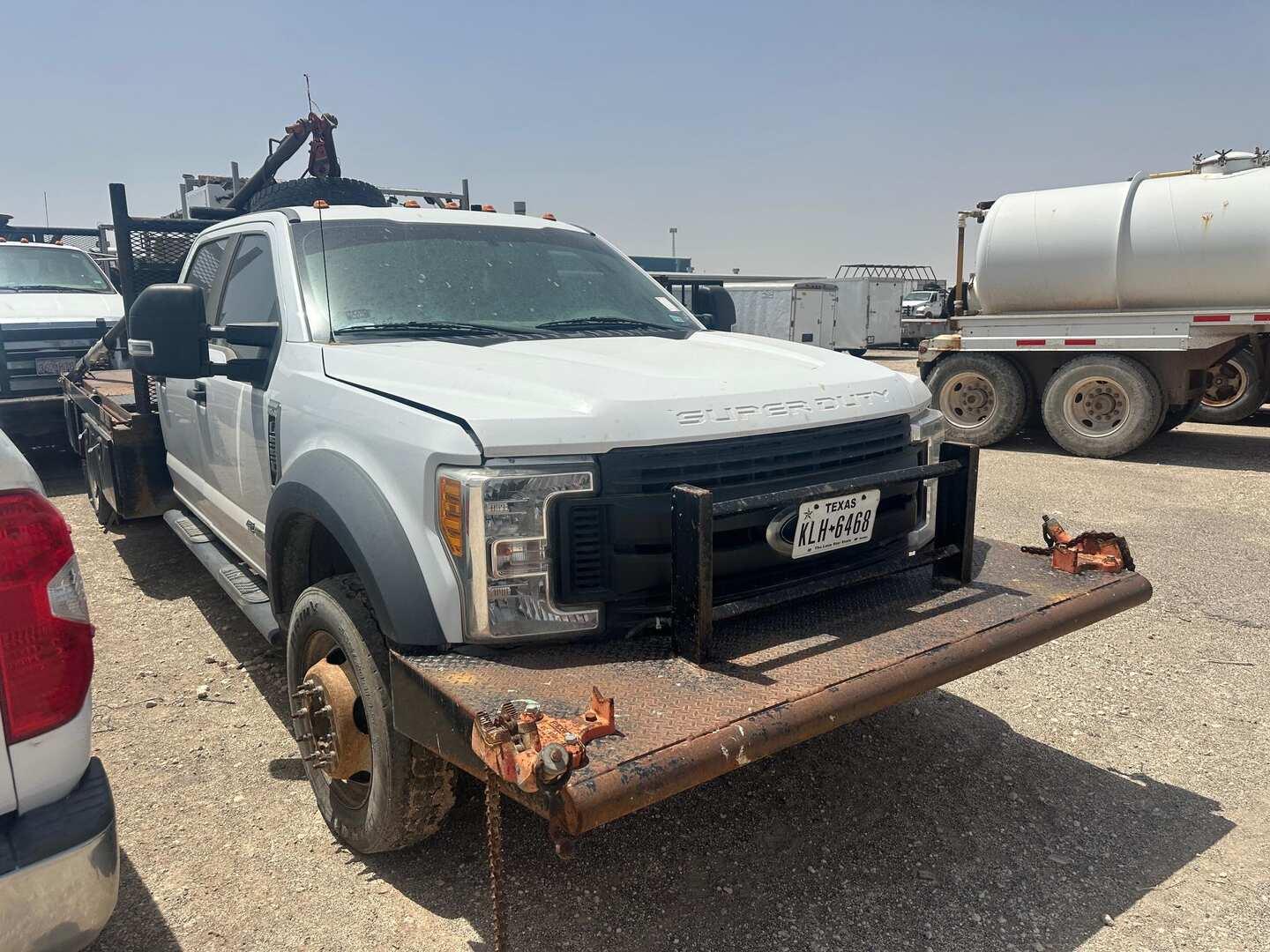 2017 FORD F-550 (INOPERABLE)