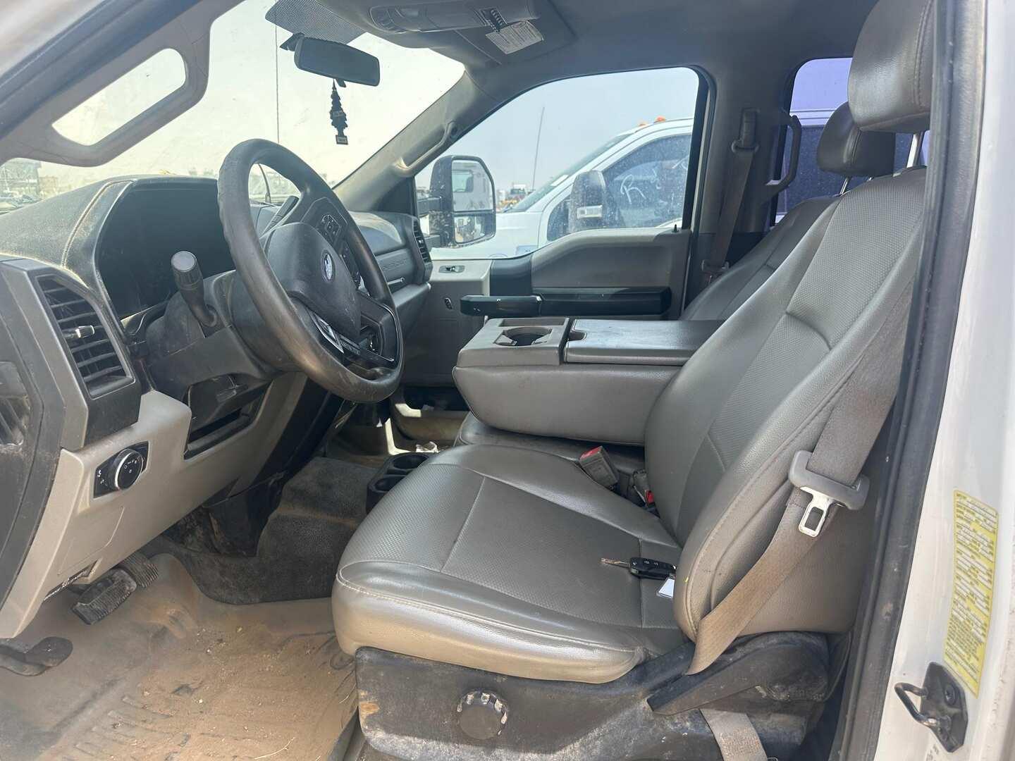 2017 FORD F-550 ROUSTABOUT