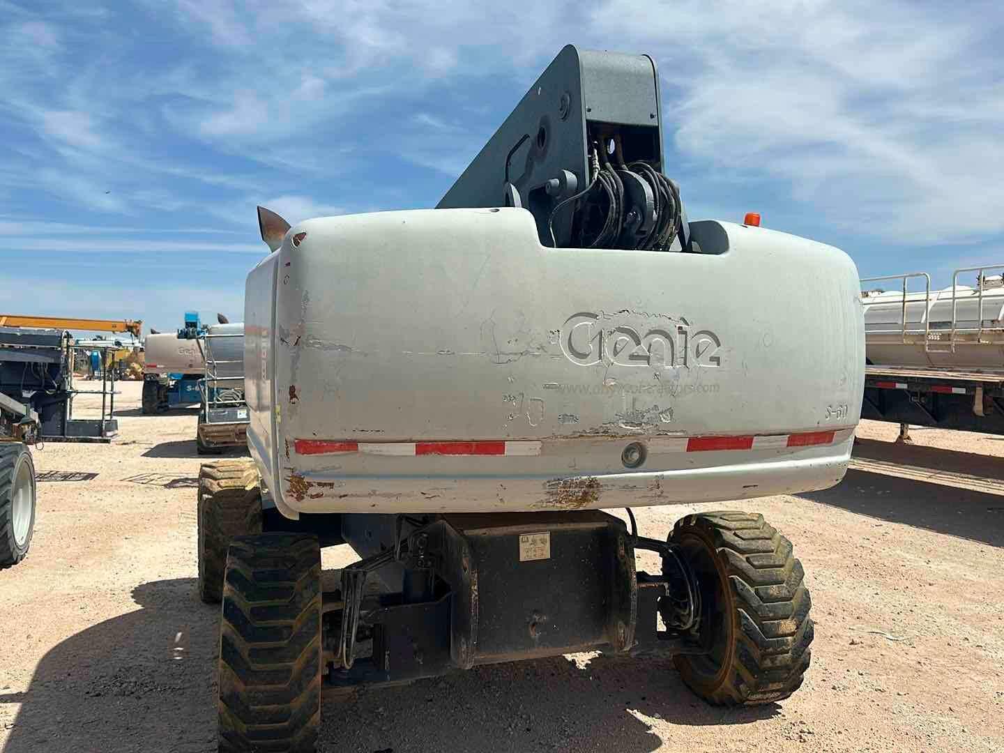 2008 GENIE S-60 MANLIFT