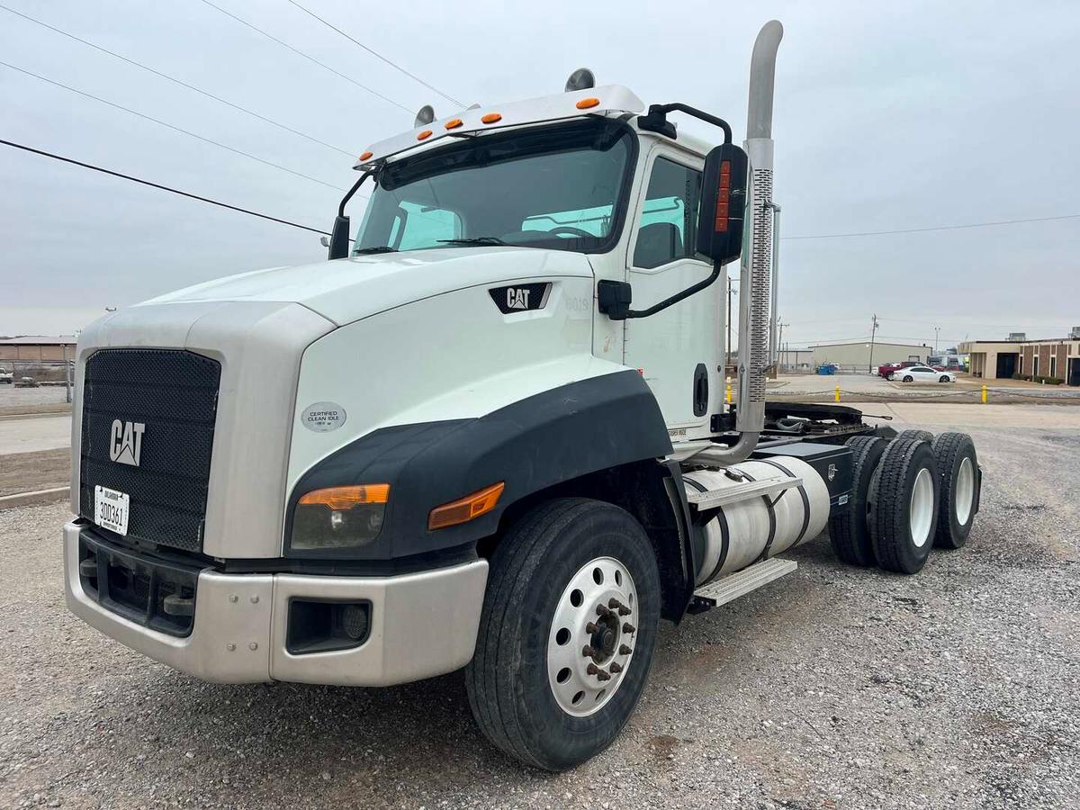 2016 CATERPILLAR CT660