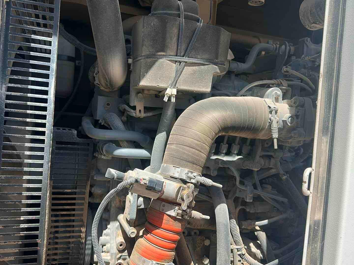 2016 S & B TRAILER 125KW MULTIQUIP GENERATOR