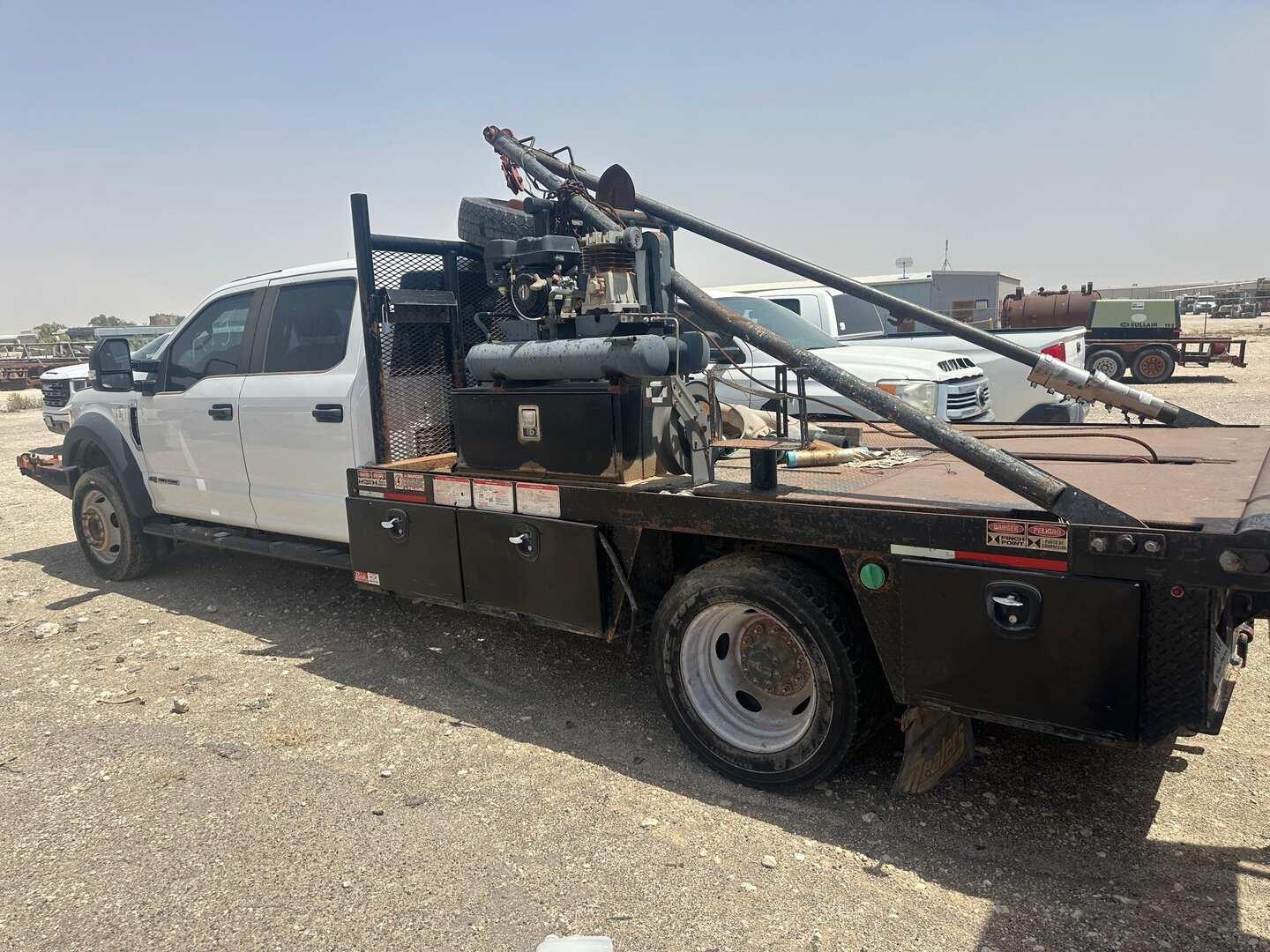 2017 FORD F-550 (INOPERABLE)