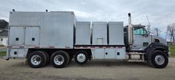 2006 STERLING LT9500 SERIES CHEMICAL TRANSPORT TRUCK