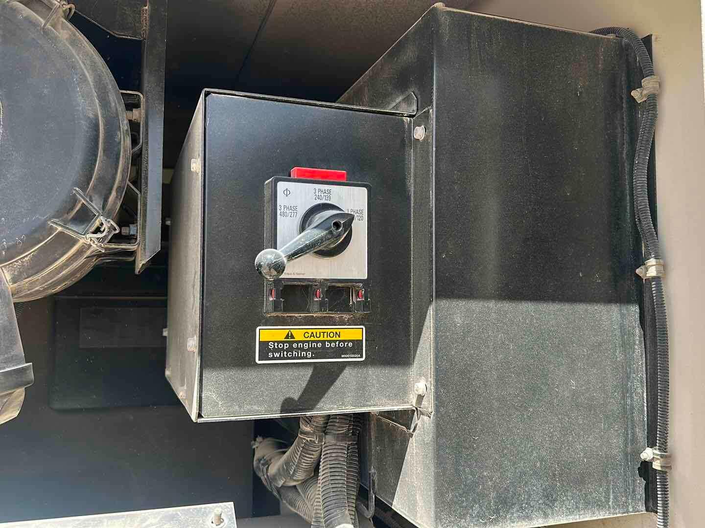 2016 S & B TRAILER 125KW MULTIQUIP GENERATOR