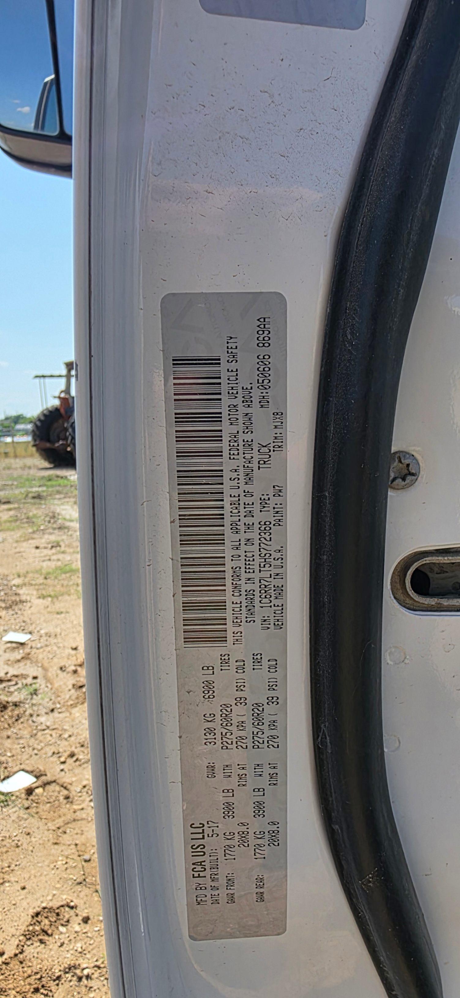 2017 RAM 1500 (INOPERABLE)