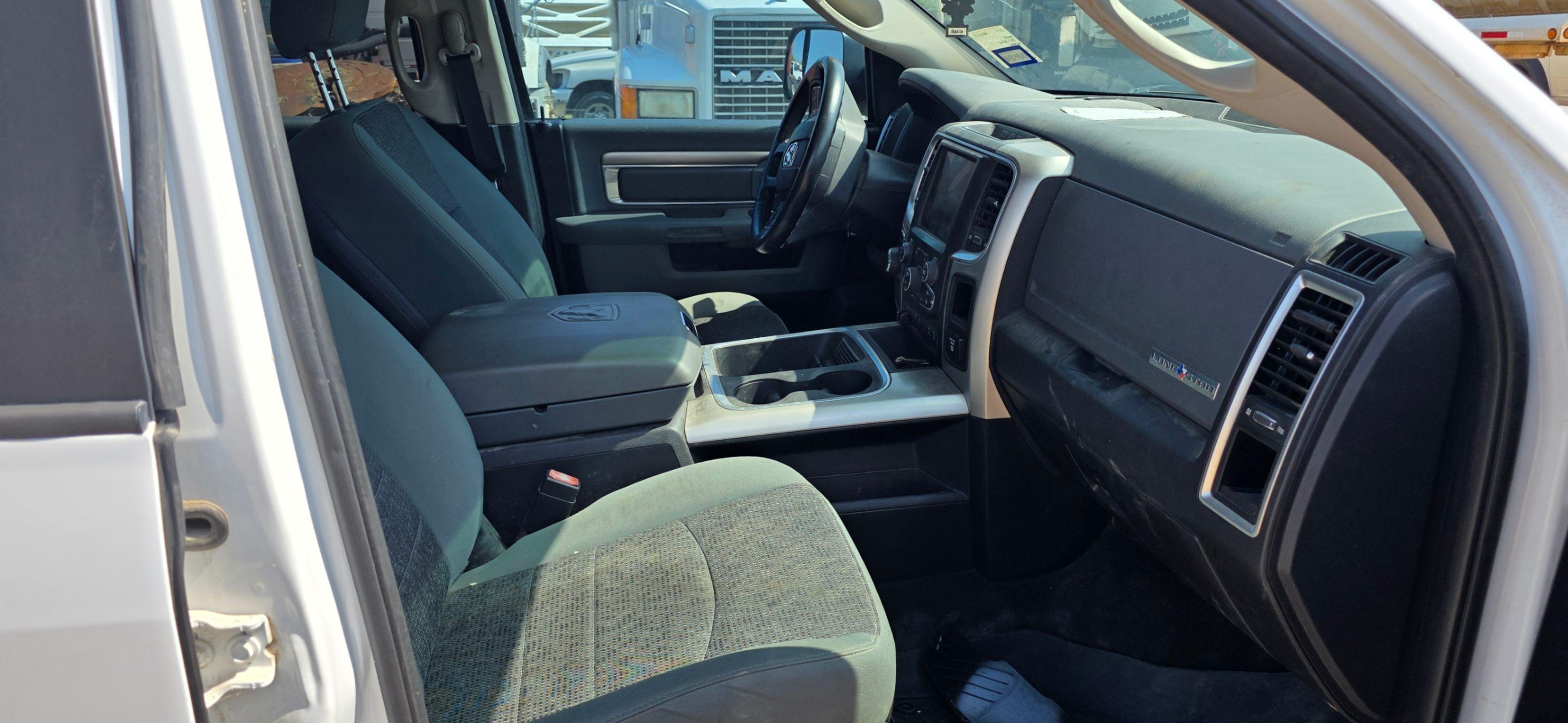 2017 RAM 1500 (INOPERABLE)
