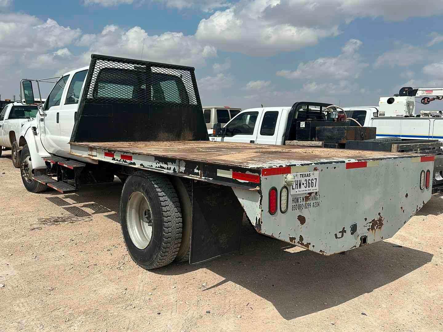 2004 FORD F-650 FLATBED