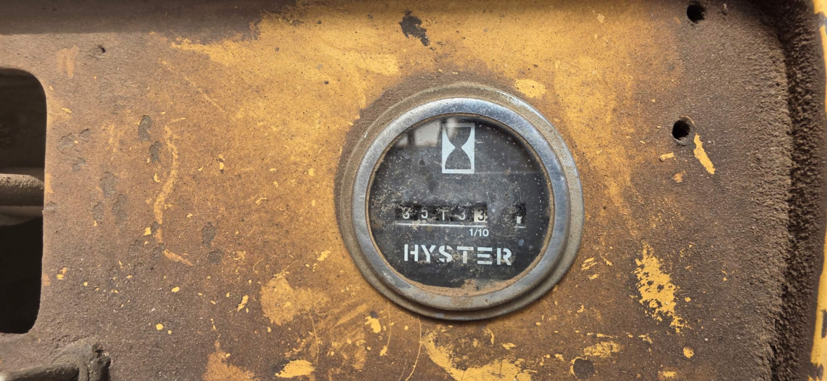 HYSTER P200B ROUGH TERRIAN FORKLIFT