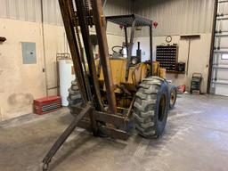 John Deere 380 Forklift