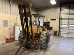 John Deere 380 Forklift