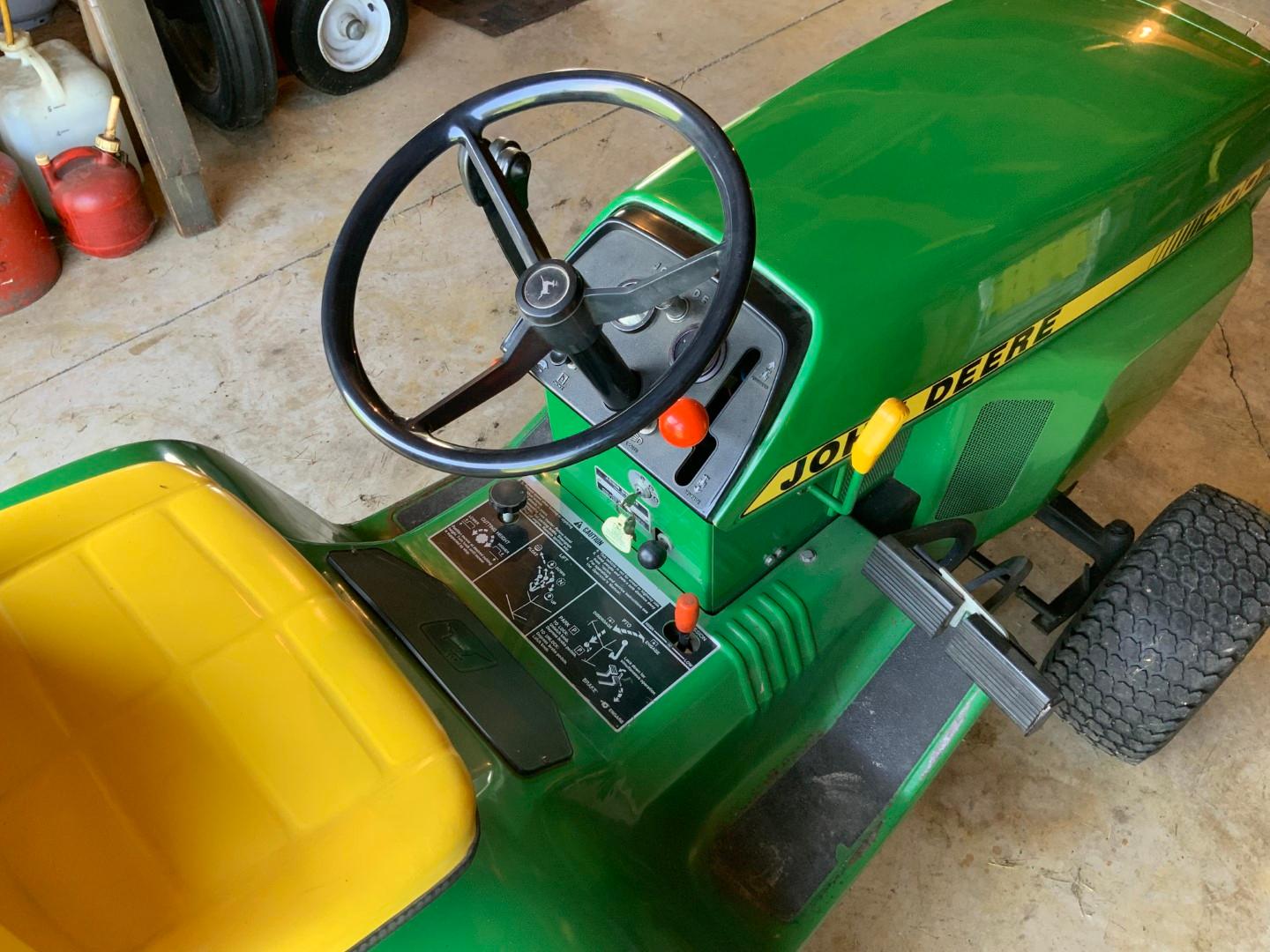 1982 John Deere 400 Garden Tractor