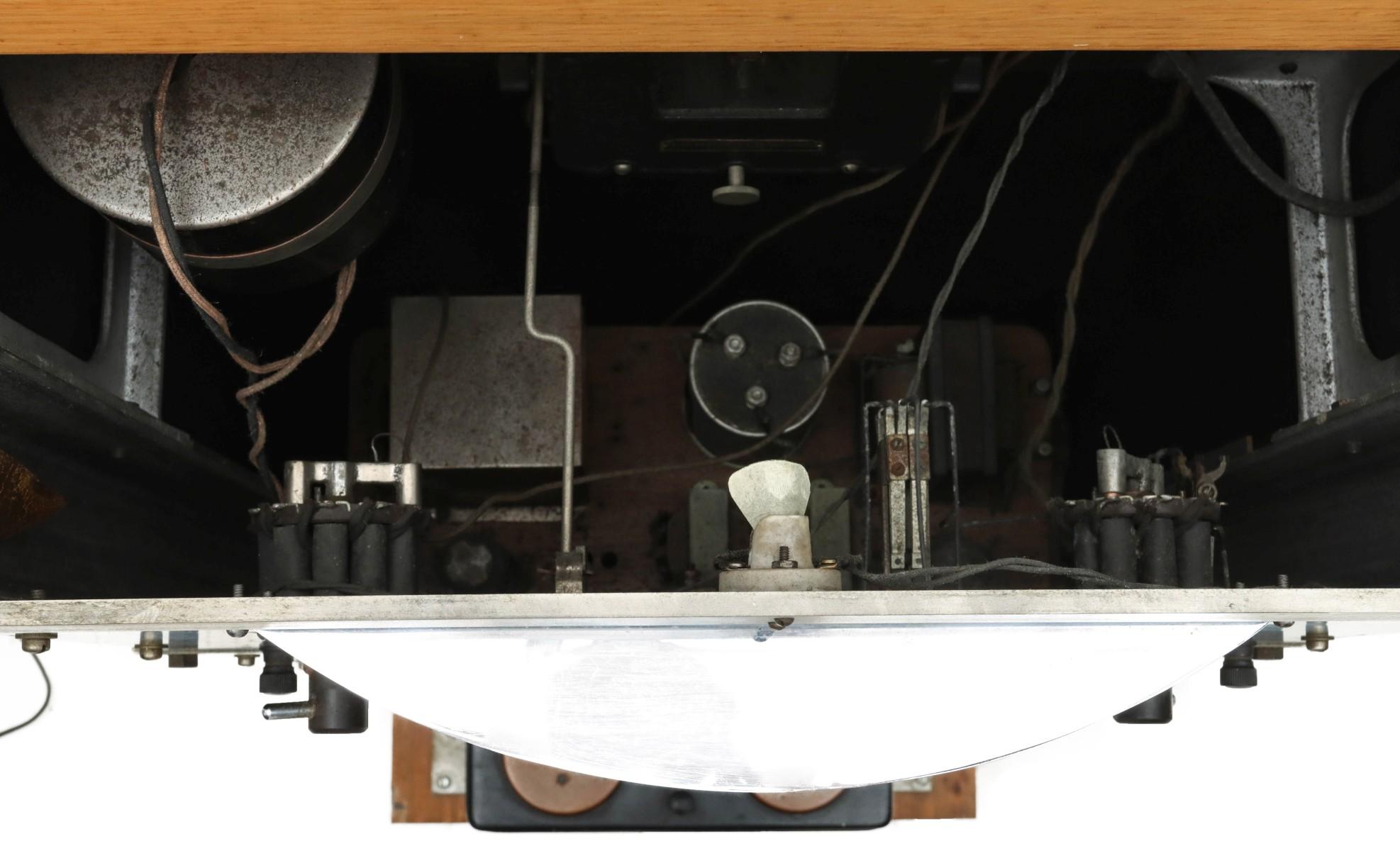 THE ELLIS MICRO-DYNAMETER, A BANNED QUACK MEDICAL DEVICE