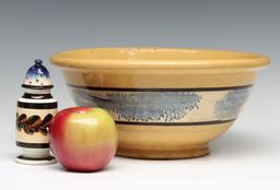 MOCHAWARE PEPPER POT AND YELLOW WARE BOWL WITH SEAWEED