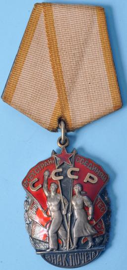 Soviet Order of the Badge of Honour Medal (A)