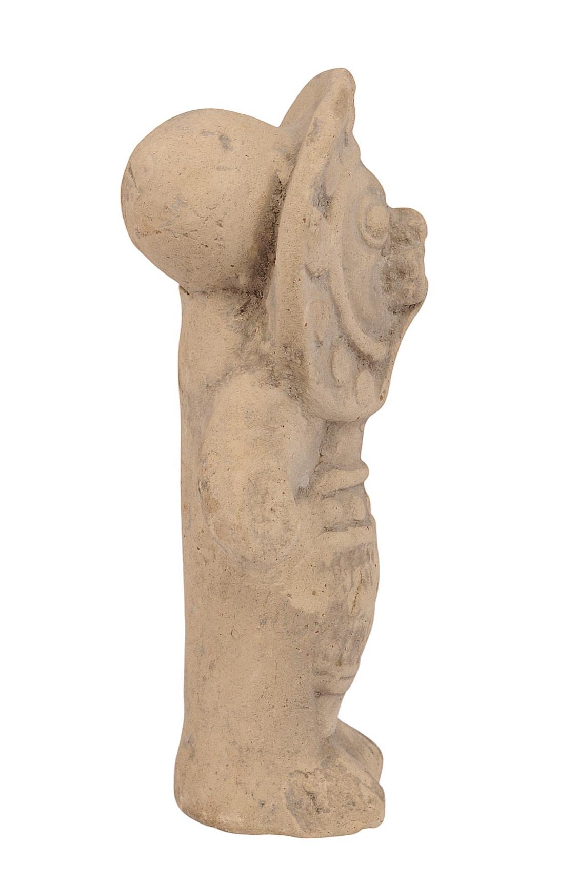Ancient Ecuadorian Jama Coaque Figurine (a)