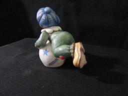 HUMMEL FIGURINE - ROLLING AROUND