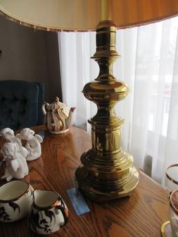 BRASS TABLE LAMP