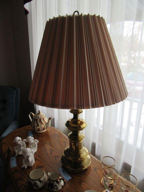 BRASS TABLE LAMP