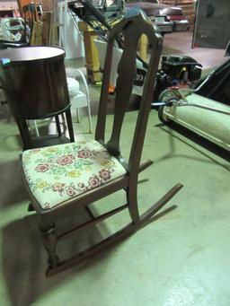 ROCKING CHAIR
