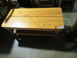 PINE COFFEE TABLE